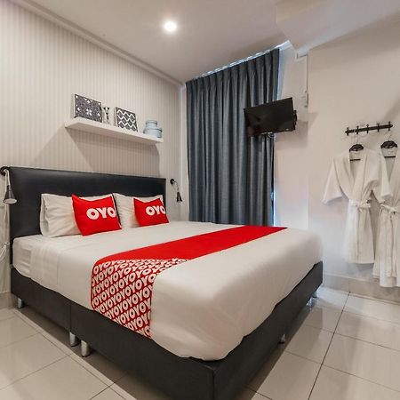 Oyo 960 The Urban Age Deluxe Hotel Bangkok Eksteriør billede